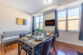 Modern 1BR Getaway, Walk to Niagara Falls